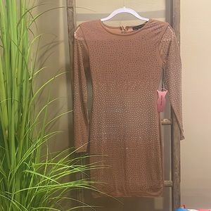 Body con nude sequence dress ✨